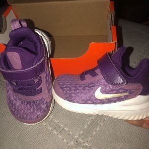 Nike Rival, Violet size 3 Baby sneakers